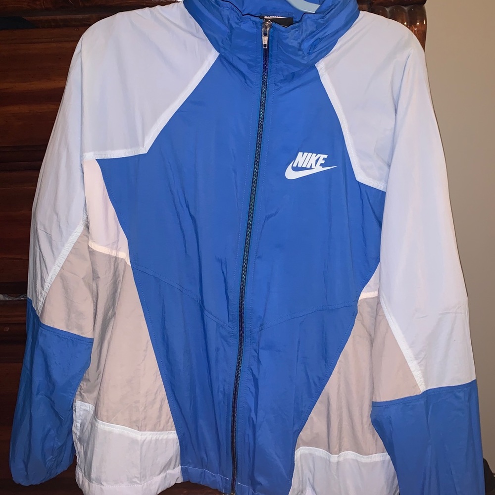 Men’s Nike windbreaker - Picture 1 of 3